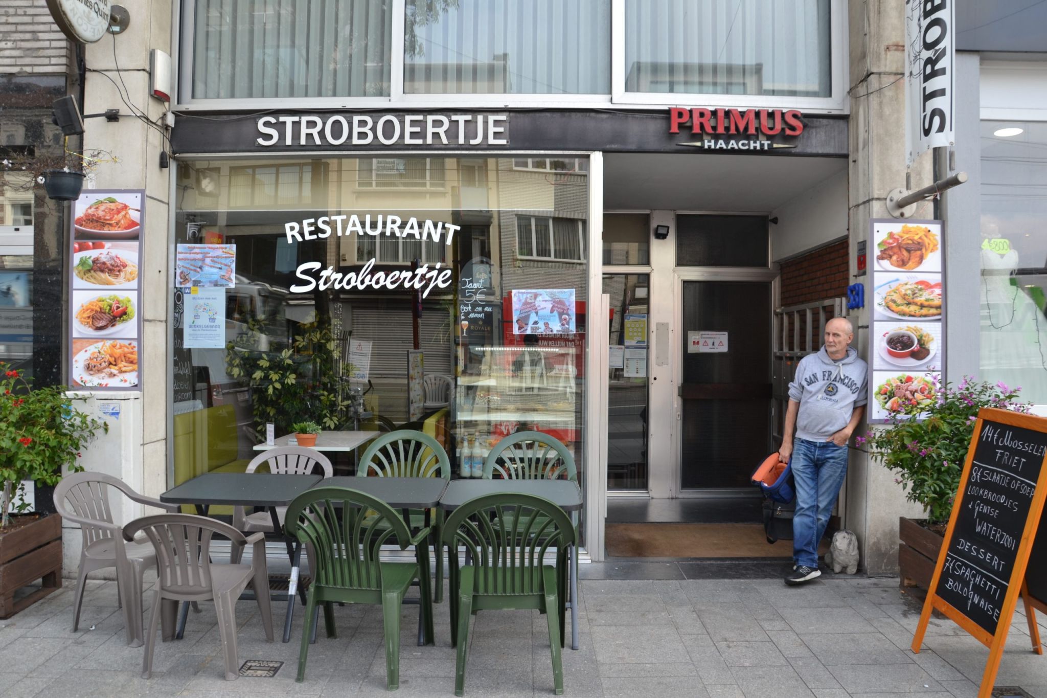De façade van buurtcentrum Stroboertje in Merksem